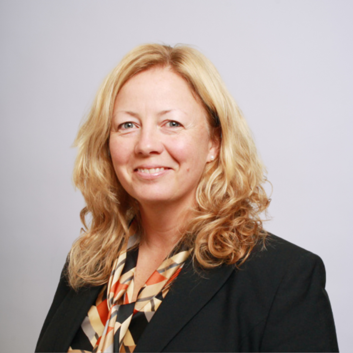 Andréa J. Woodburn